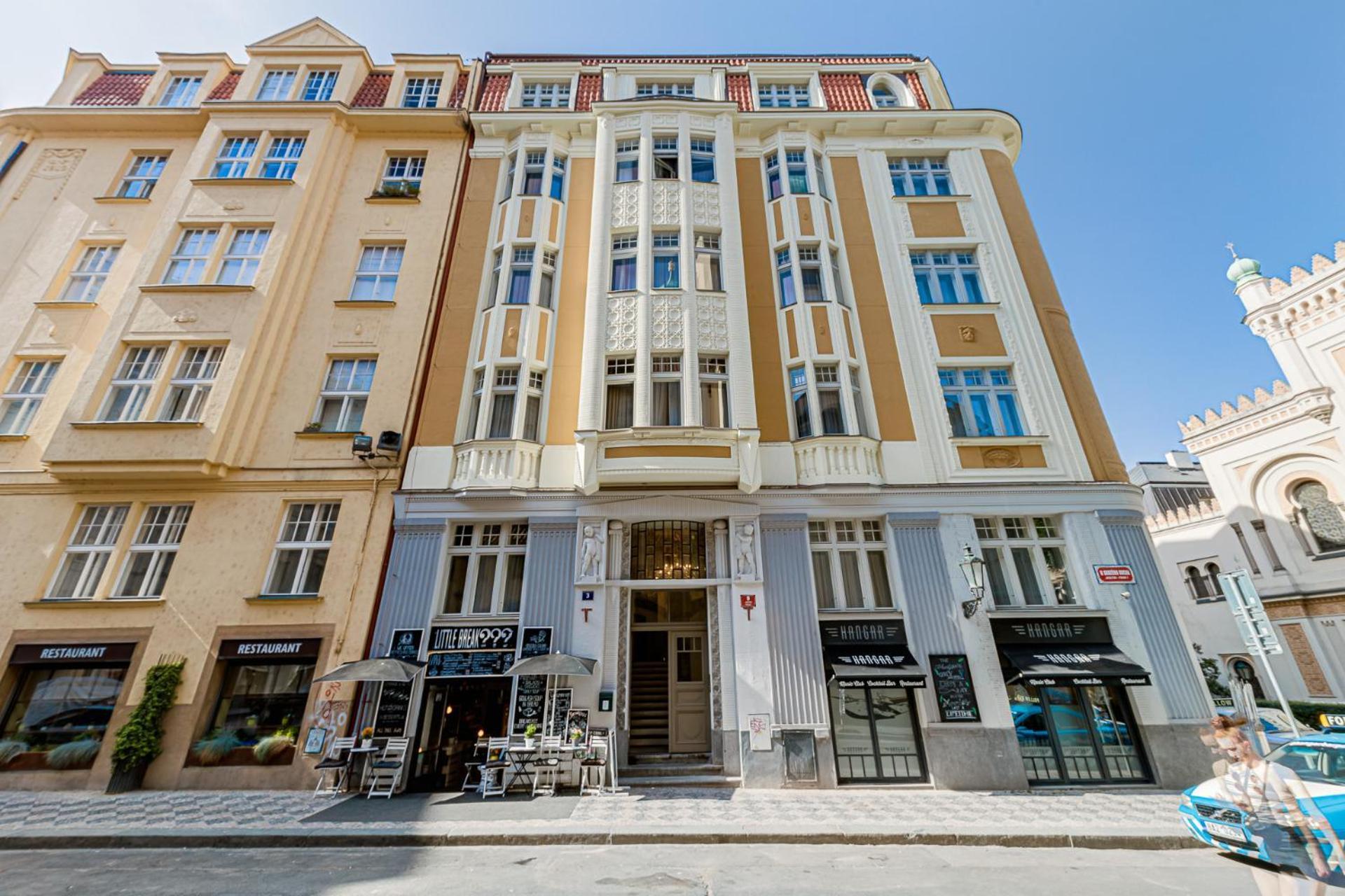 Gold Art Apartments Prague Exterior photo